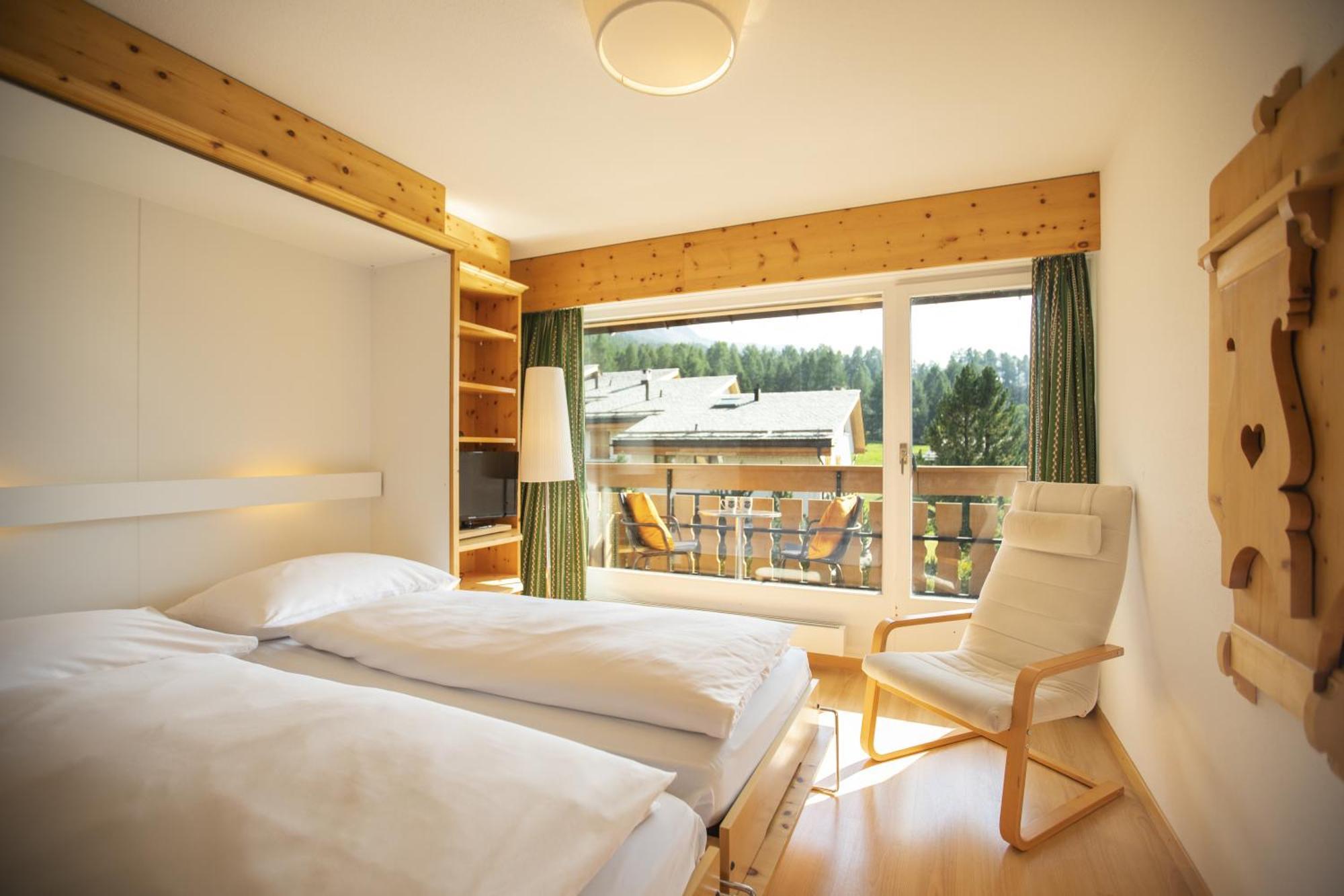 Hotel Chesa Surlej Силваплана Екстериор снимка