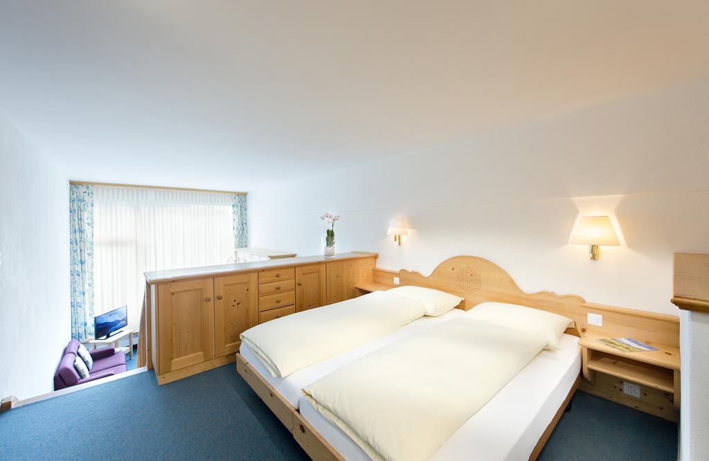 Hotel Chesa Surlej Силваплана Екстериор снимка